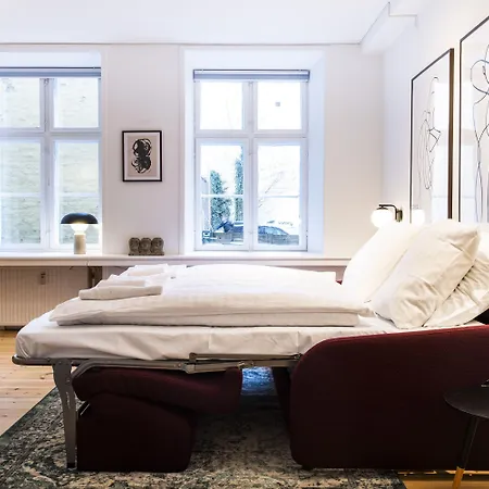 Town Hall By Daniel&jacob's