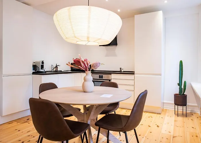 Town Hall By Daniel&jacob's