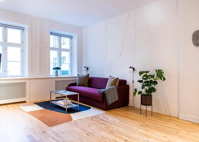 Town Hall By Daniel&jacob's