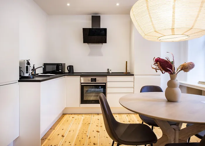 Town Hall By Daniel&jacob's